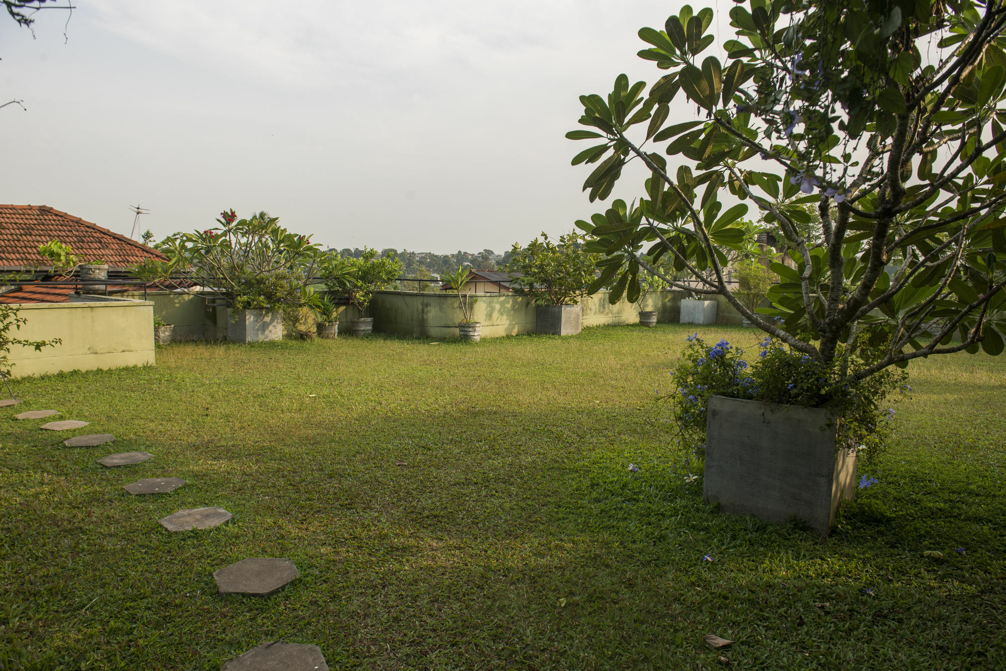 Villa Escondite Sri Jayewardenepura Kotte Exterior foto